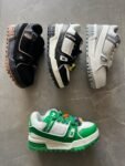 Imported sneaker maxi