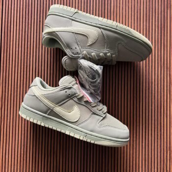 Imported sb dunk full leather quality