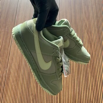 Imported sb dunk full leather quality